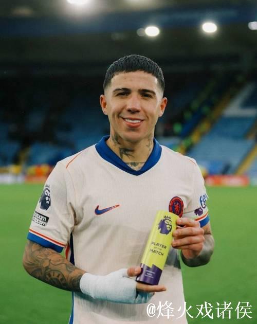 切尔西夺世俱杯冠军，恩佐晒庆祝照更新社媒